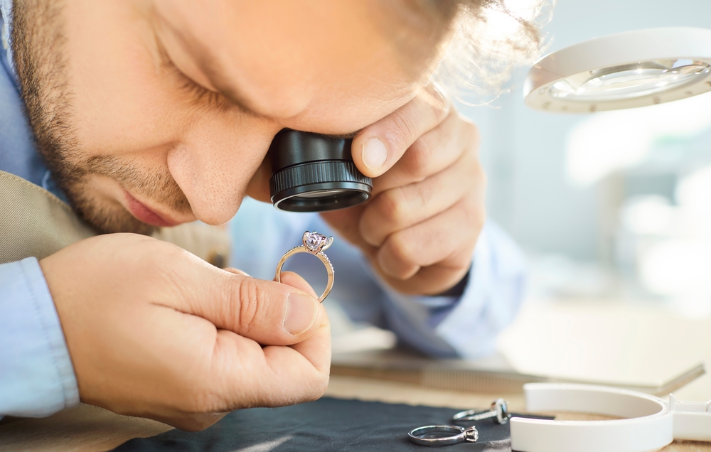 Australian jeweller managing AML CTF checks for high-value cash and virtual asset transactions